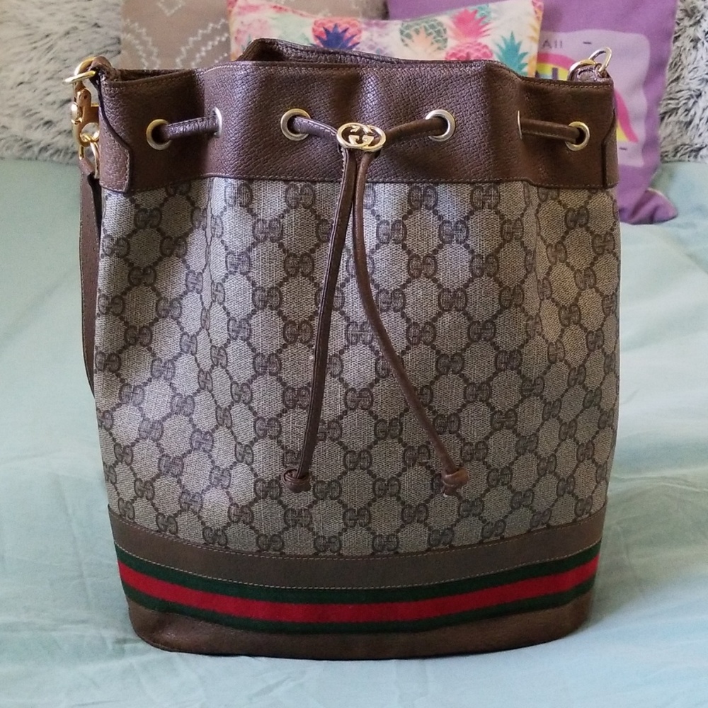 Gucci bucket bag
